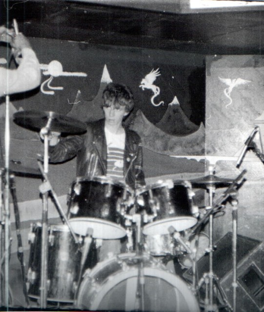 UK Decay's Steve Harle at the Scarborough Tabbo club, 1981