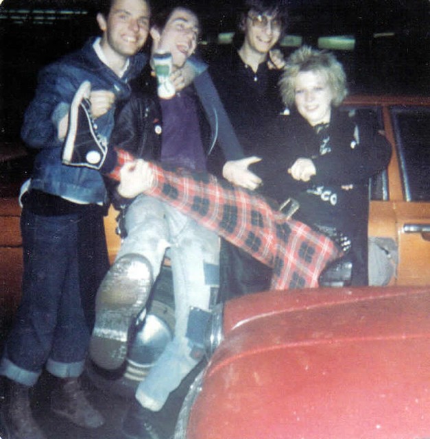 FACES GALLERY
Driv, Rob, Unknown, Shaz, Futurama 1980
Pic kindly supplied by Liz with thanx to Alan and Justin from Bedford
Hey ! please leave your comments Here!  
