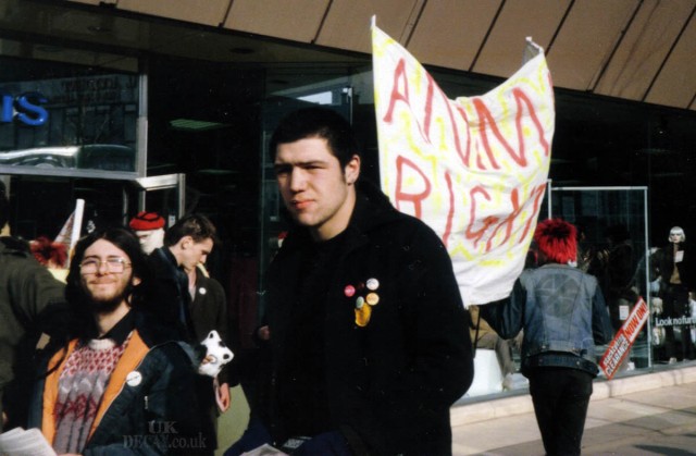 FACES GALLERY
furdemo pic 2
pictures from an anti-fur demo at Debenhams in Luton, February 1985 featuring various punky faces